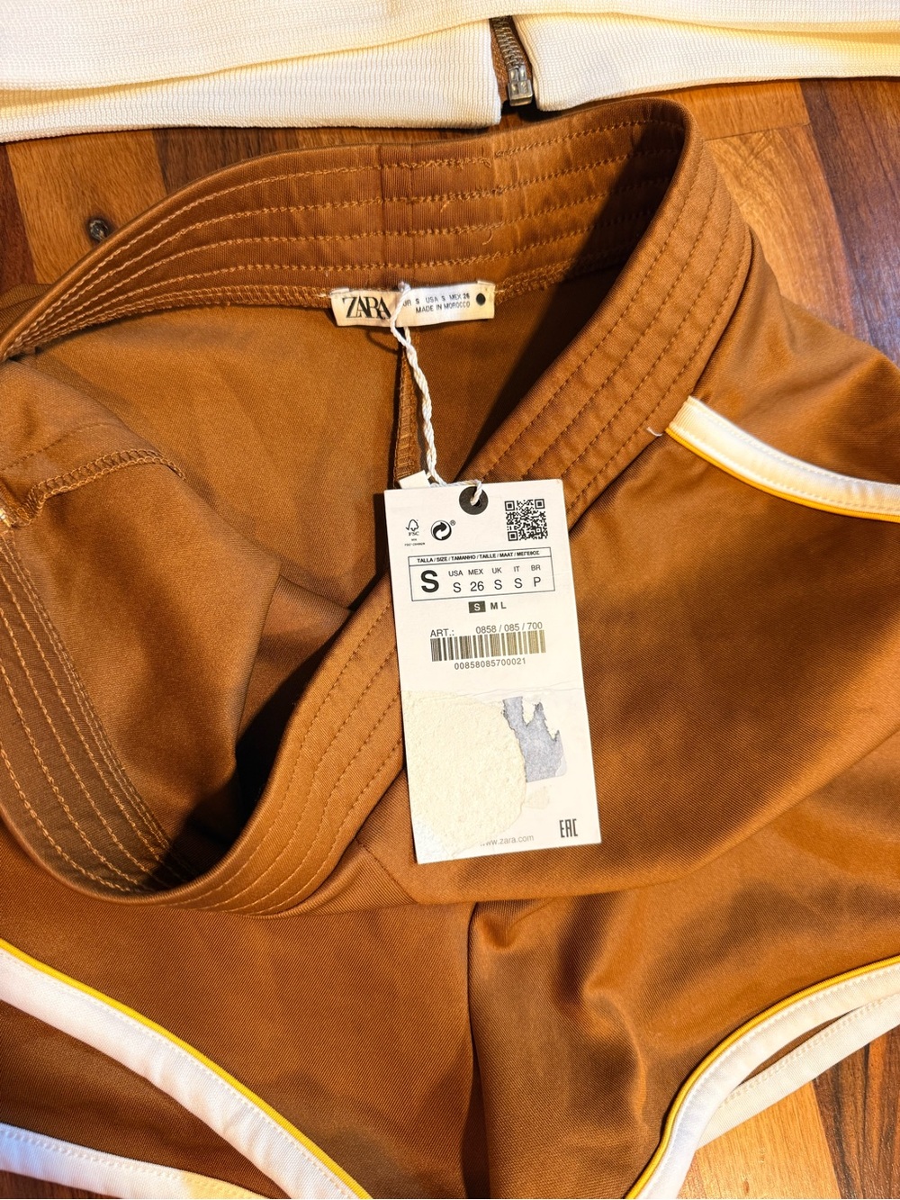 Zara Retro Sport Copenhagen 1987 brown and yellow vest and shorts set - Picture 6 of 6